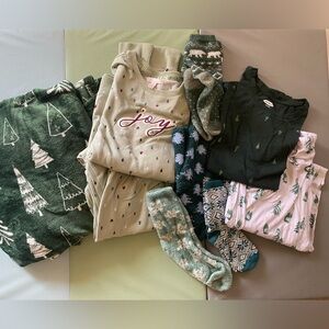 Women’s S/M Holiday Bundle
